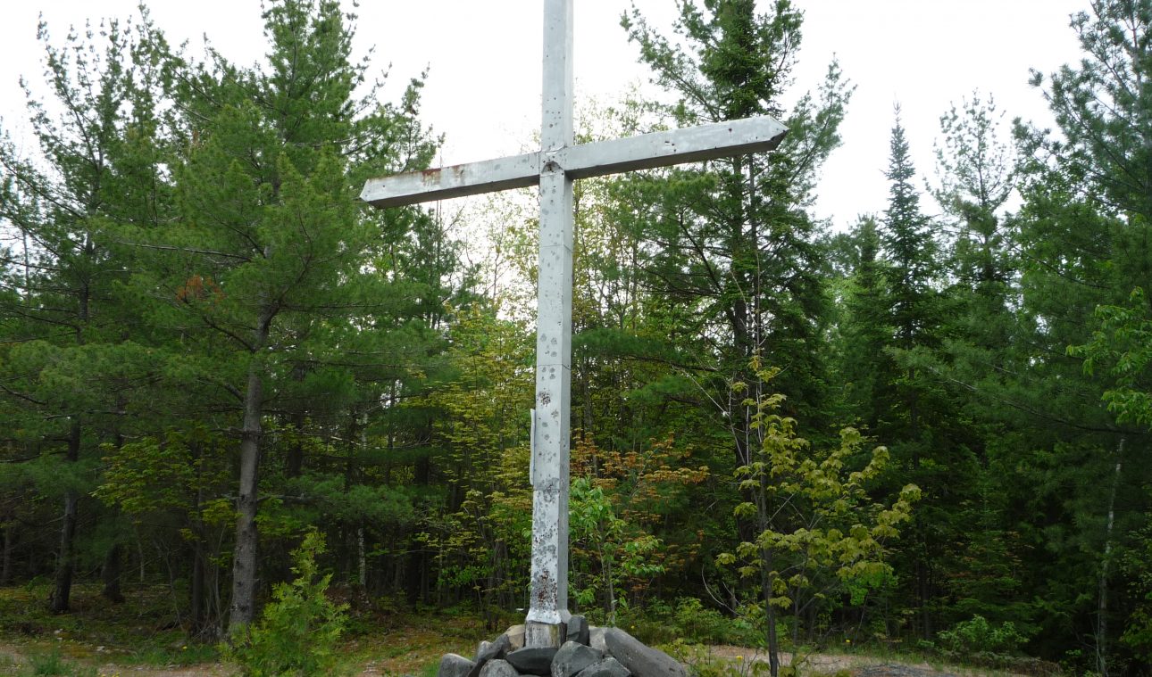 croix sur la montagne à Ville-Marie, installée par les Frères St-Gabriel en 1940